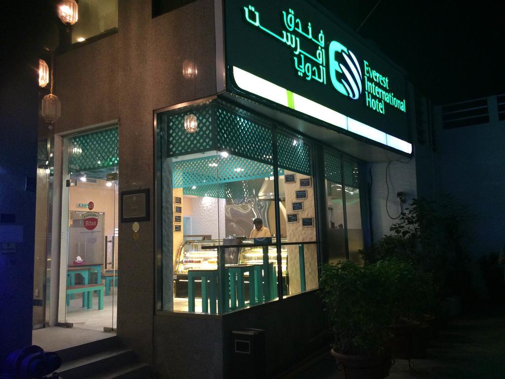 Everest International Hotel Dubai Buitenkant foto