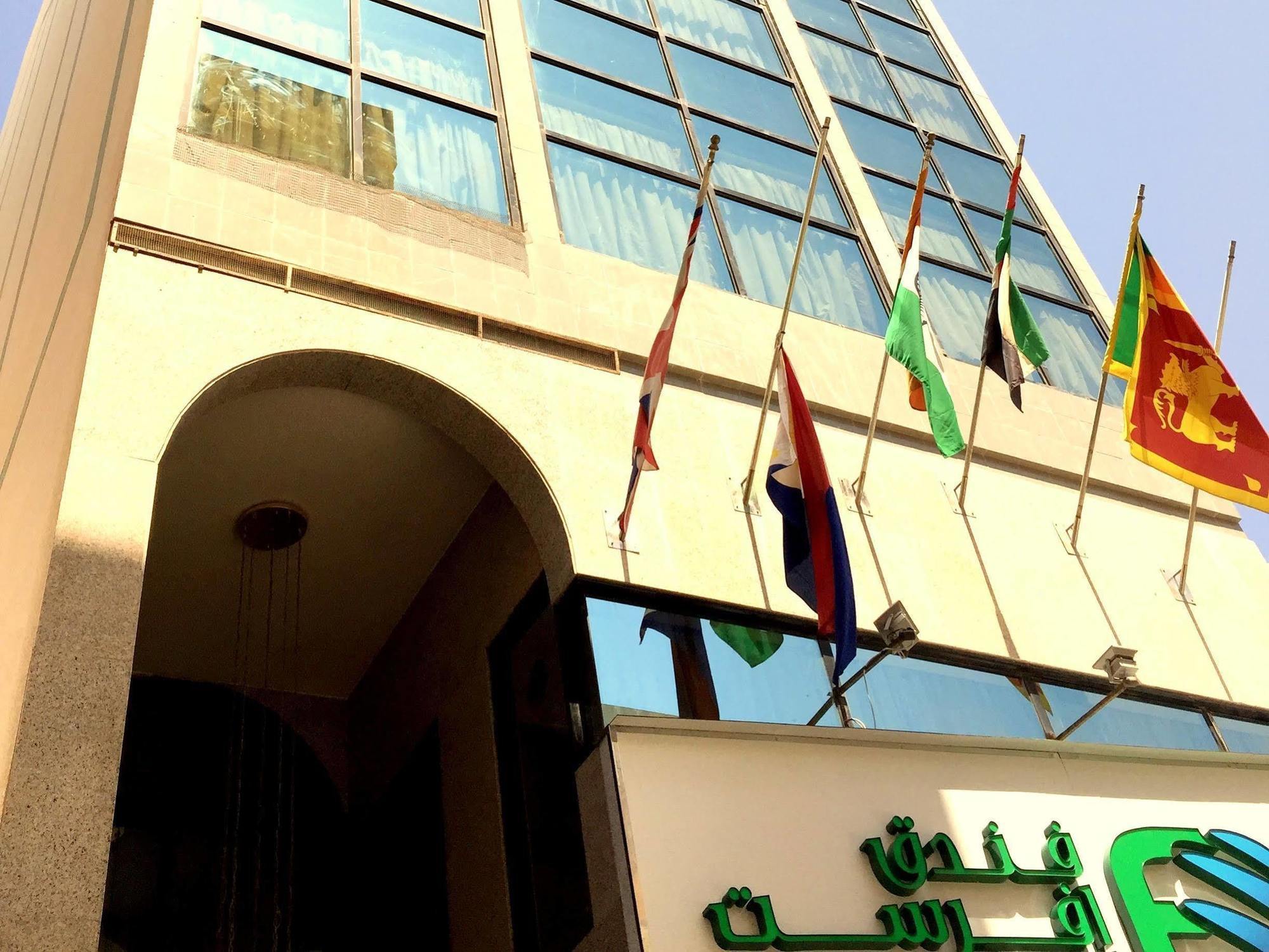 Everest International Hotel Dubai Buitenkant foto